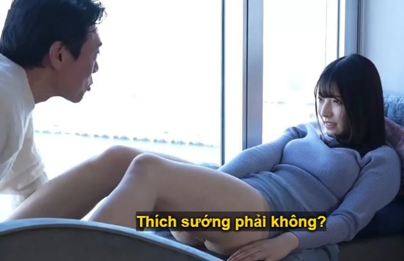 Cuộc hẹn bí mật giữa ông chú và cô diễn viên trẻ mới nổi tại nhà nghỉ sang trọng.